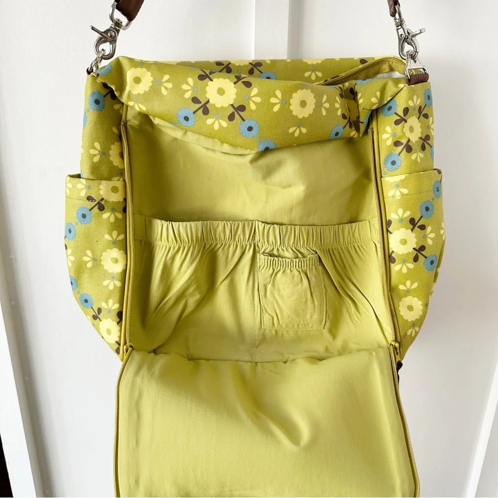 PETUNIA PICKLE BOTTOM green boxy backpack diaper bag - Picture 4 of 7